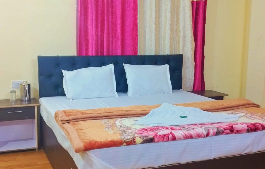 Yamphung 2 Bed Sharing Room